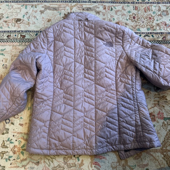 The North Face Light Purple Jacket - Picture 3 of 4